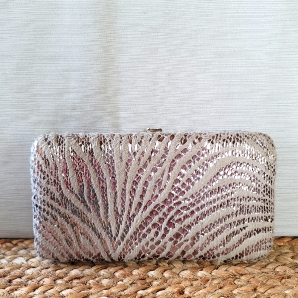 Wallet - Picture 1 of 6